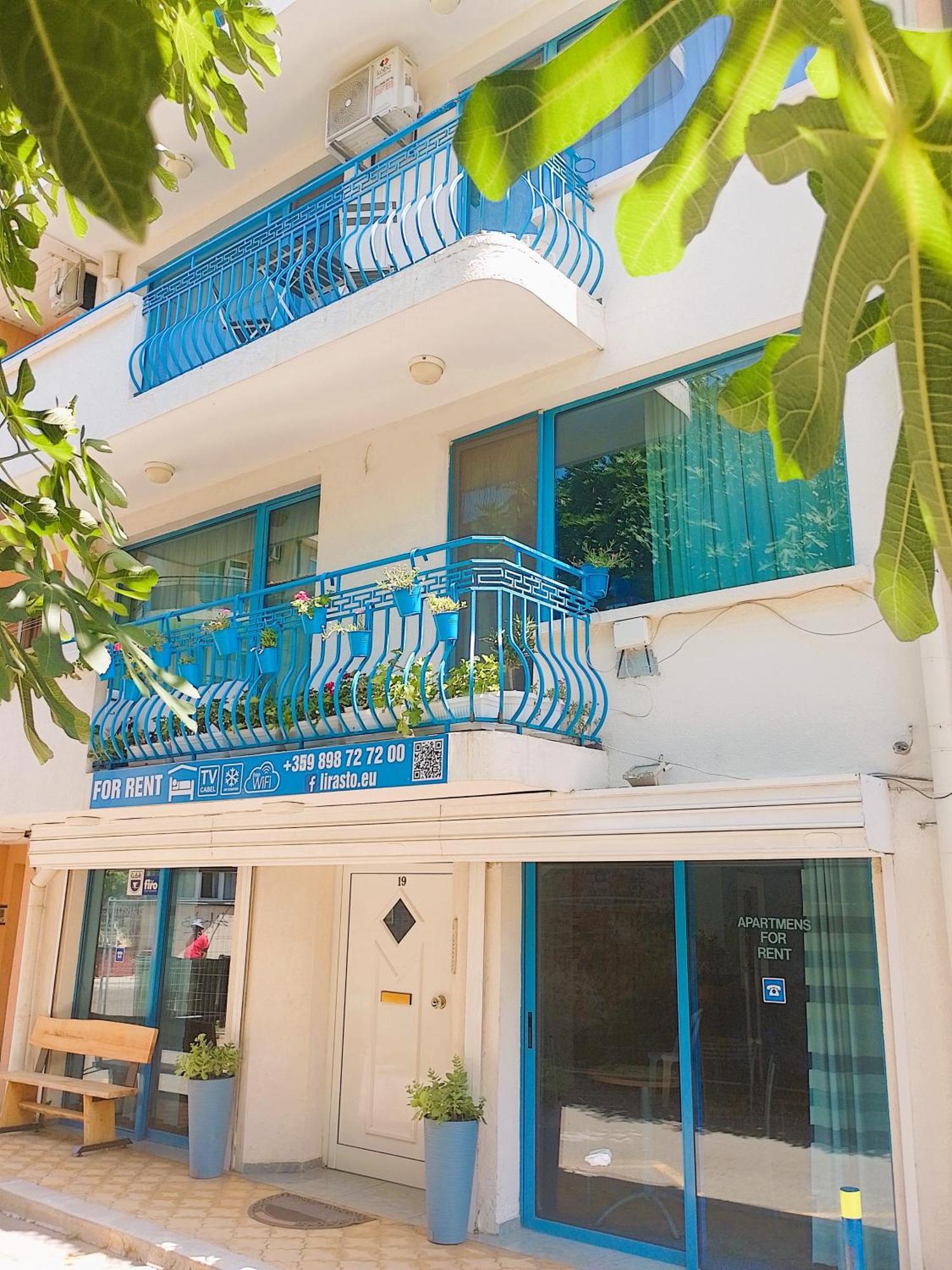 Lira Sto Apartments Pomorie Ngoại thất bức ảnh