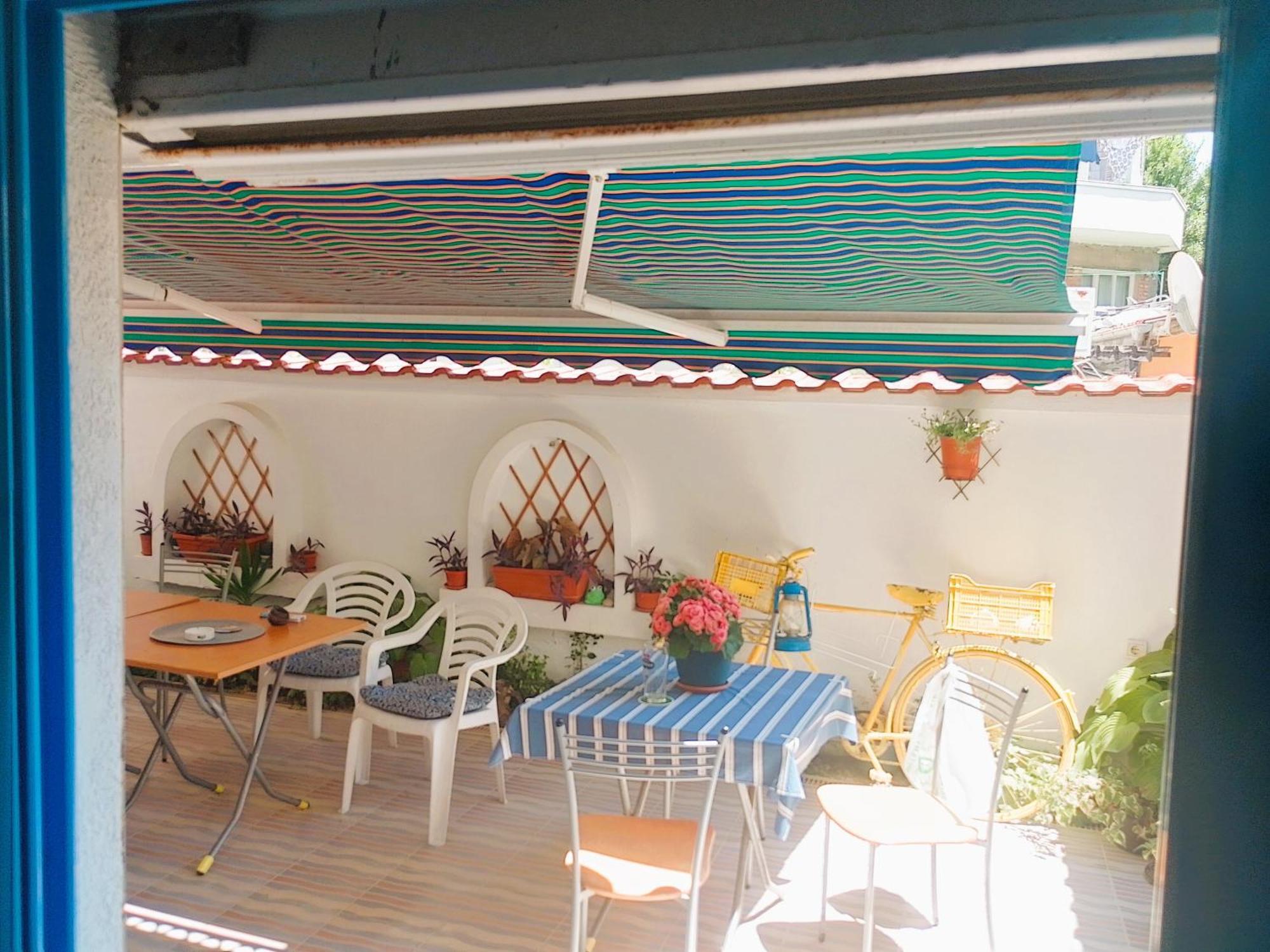 Lira Sto Apartments Pomorie Ngoại thất bức ảnh