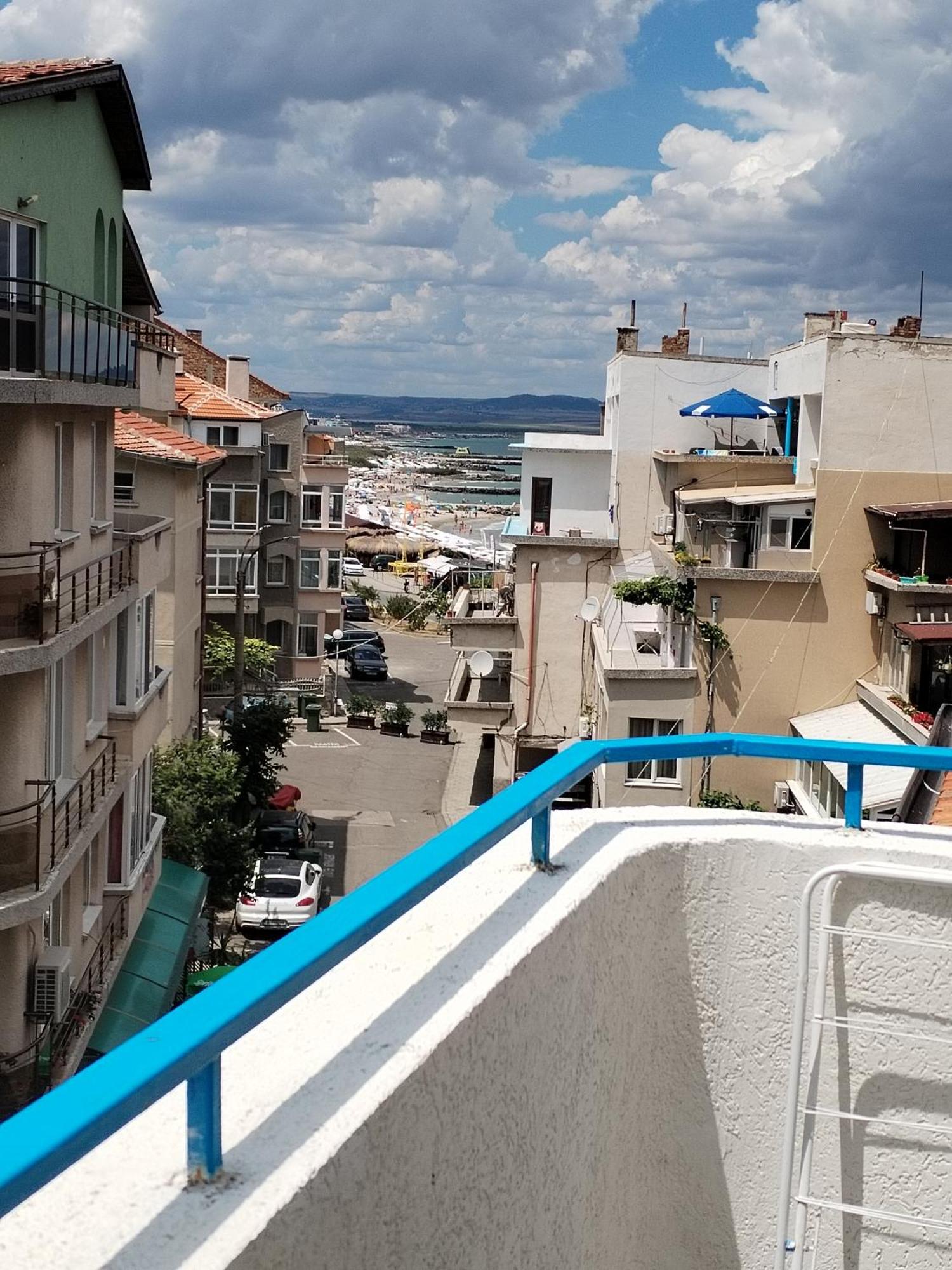 Lira Sto Apartments Pomorie Ngoại thất bức ảnh