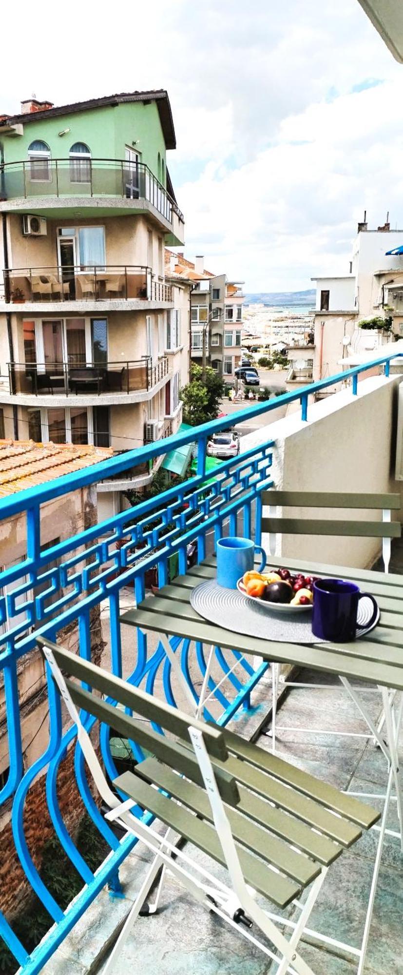 Lira Sto Apartments Pomorie Ngoại thất bức ảnh