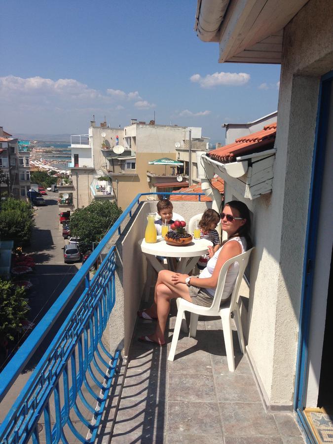 Lira Sto Apartments Pomorie Ngoại thất bức ảnh
