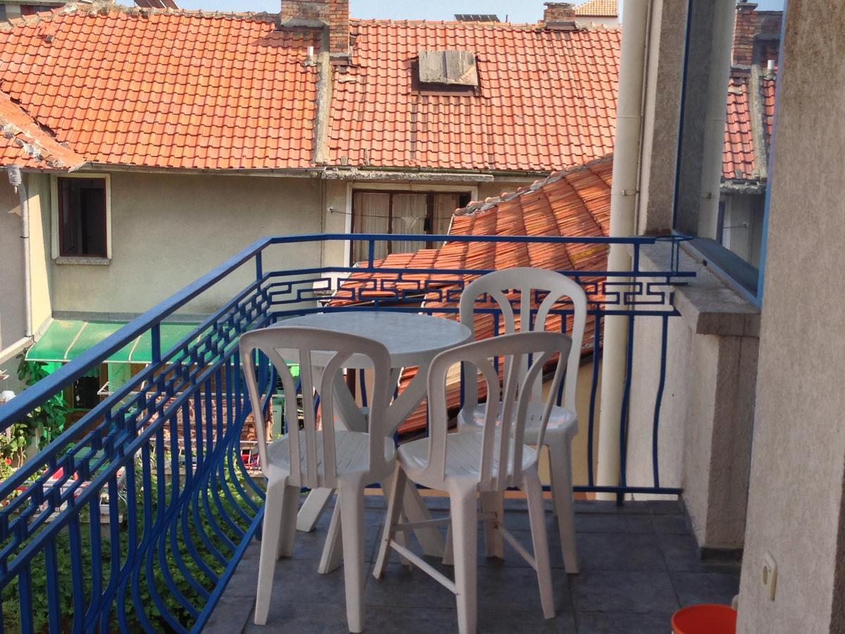 Lira Sto Apartments Pomorie Ngoại thất bức ảnh